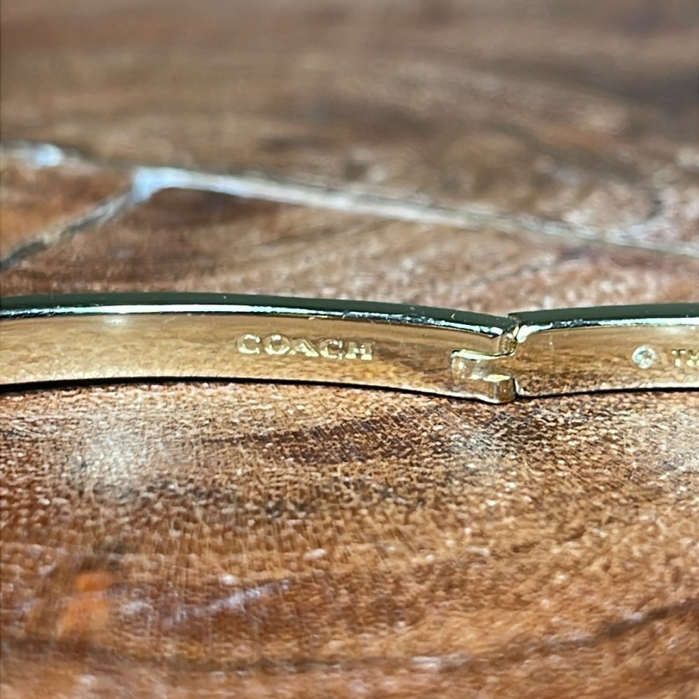 COACH SIGNATURE HINGED BANGLE - Picture 5 of 15